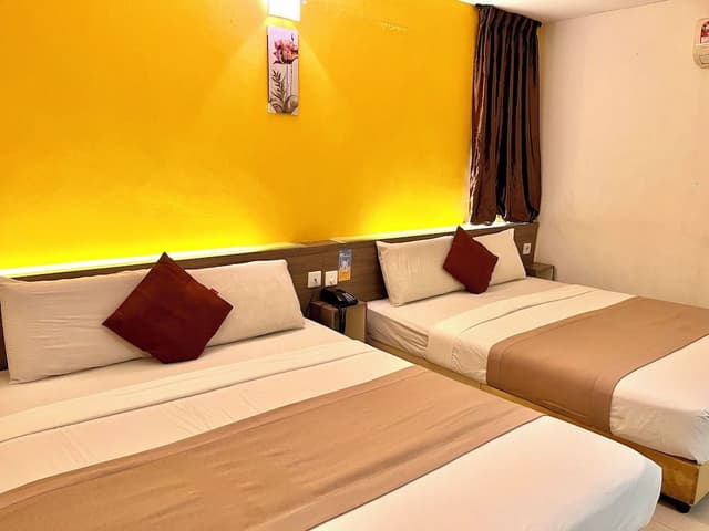 Deluxe Quadruple Room, 2 Queen Beds