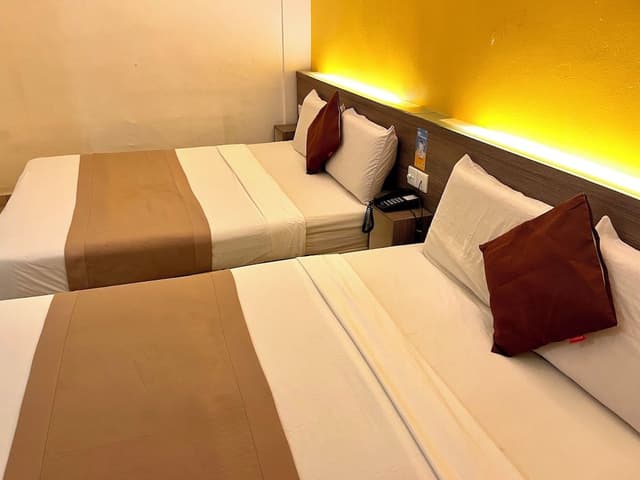 Deluxe Quadruple Room, 2 Queen Beds