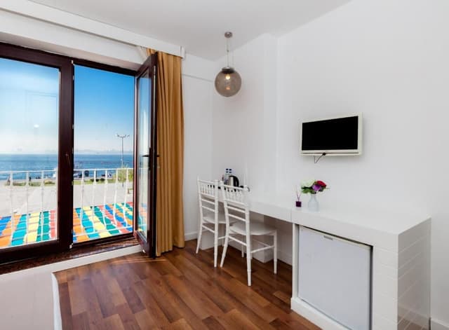 Queen Room with Sea View