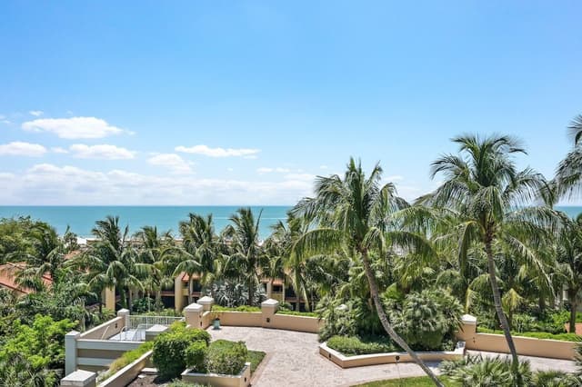 One Bedroom Full Ocean View