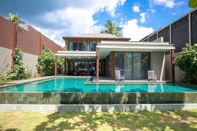 5BR Beachfront Pool Villa