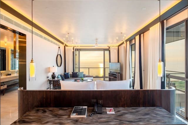 BaBa Grand Ocean Suite Corner