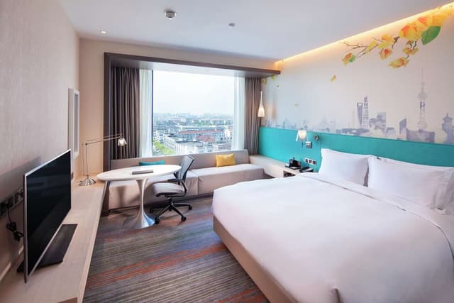 KING GUEST ROOM