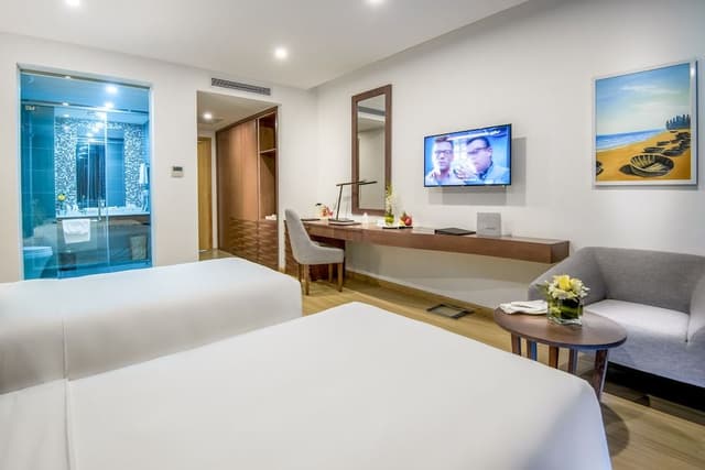 Deluxe Room - Sea View or City View