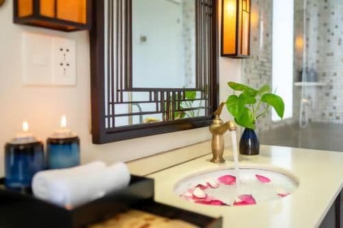 Signature Balcony Suite