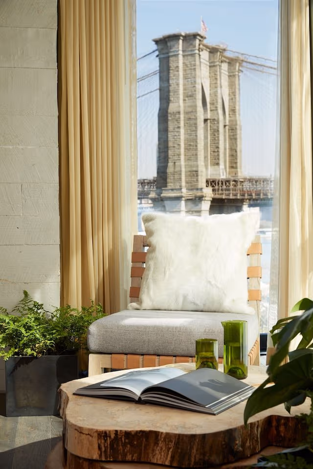 Studio Suite (Brooklyn Bridge)