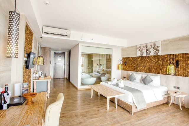 Pendet Suite with Sea View