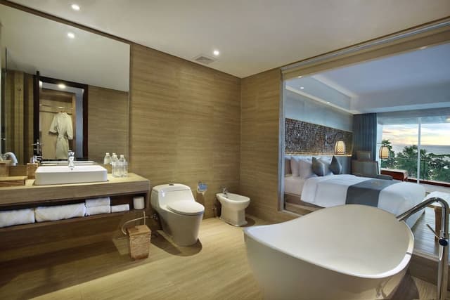 Pendet Suite with Sea View