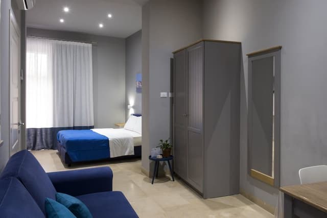 Junior Suite, 1 Queen Bed, Non Smoking