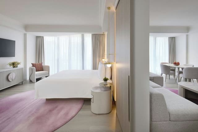 Suite, 1 Bedroom, City View (Balcony)