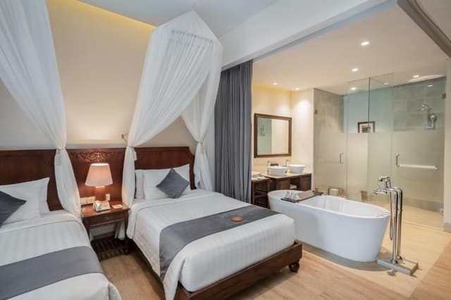 Jungle Suite with Private Balcony