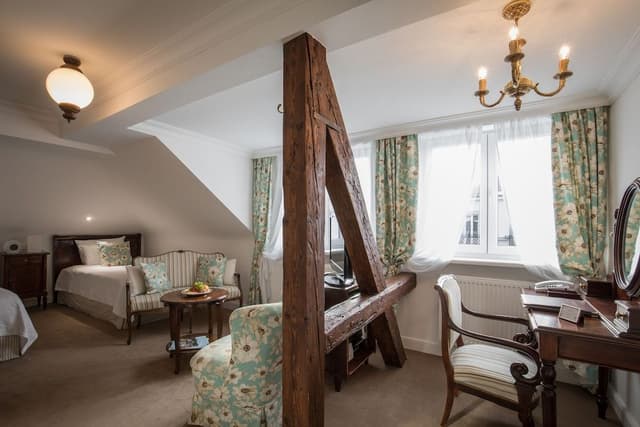 Comfort Twin Room, City View