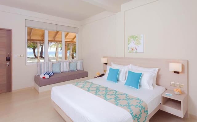 Deluxe Room with Sea View