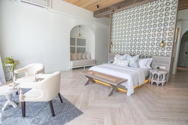 Sunset Beach Pool Suite