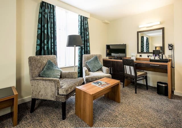 Suite, 2 Twin Beds