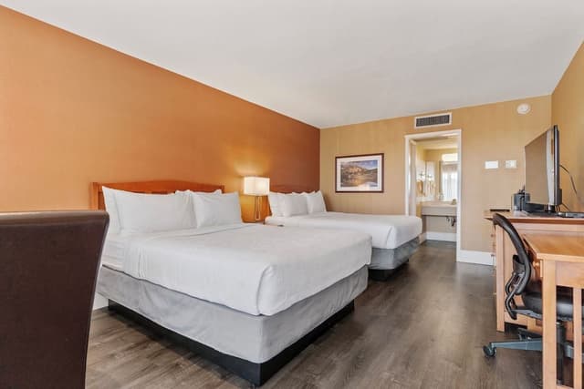 Standard Room, 2 Queen Beds