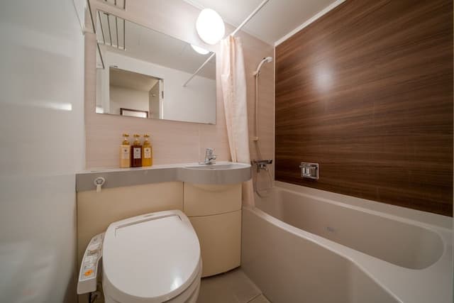 Top Floor Semi Double Room, Non-Smoking