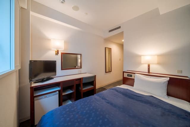 Semi-Double Room Non-Smoking (12.2m², 120cm-wide Bed)