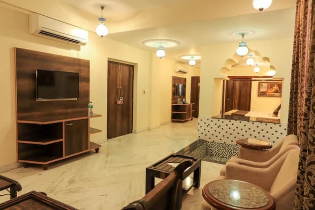 Suite with Private Pool