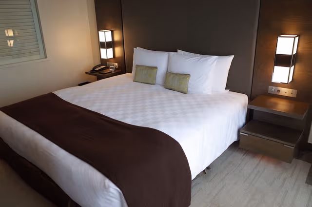 Club King Junior Suite with Lounge Access (Non-Smoking)
