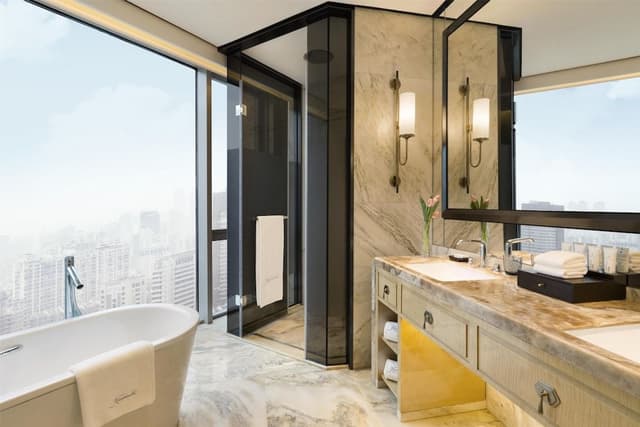 Suite, 1 King Bed, Garden View (Executive Suite)