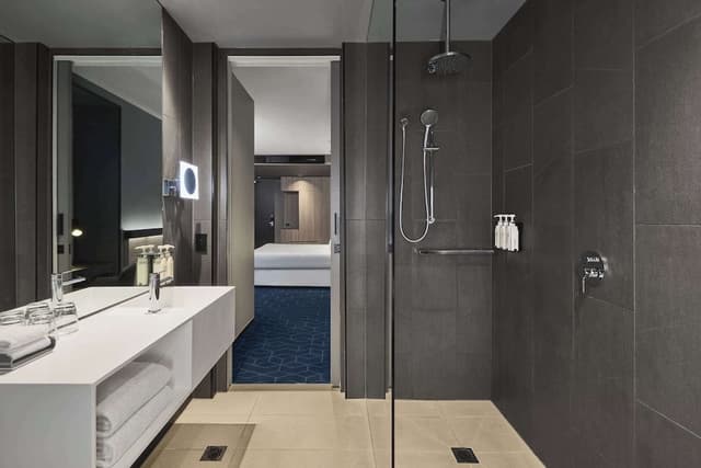 Suite, 1 King Bed, Harbor View