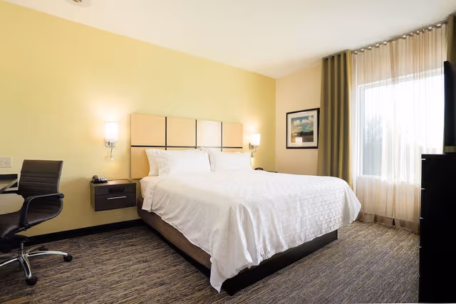 Studio Suite, 1 King Bed, Accessible (Mobil, Tub)