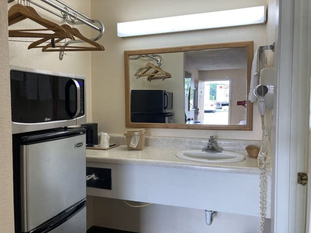 Double Room (2 double beds )