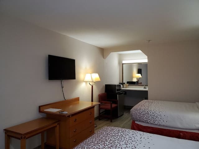 Double Room (2 double beds )