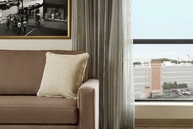 2 QUEEN BEDS 2 ROOM SUITE