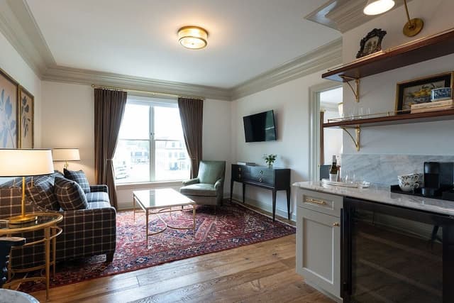 Classic Suite (King)