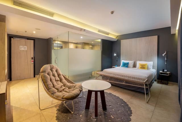 Suite, Bathtub (Solia Suite)