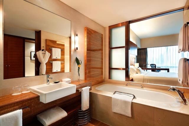 Club Room, 1 King Bed