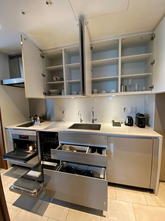 One-Bedroom Executive