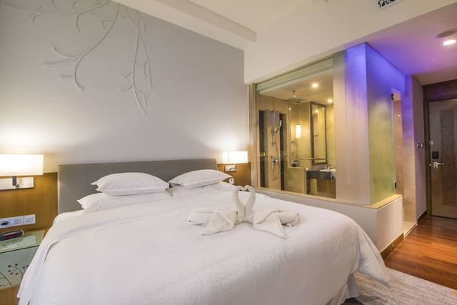 Room, 1 King Bed, Sea View