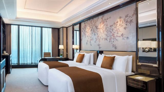 St Regis, Twin Room, 2 Double Beds, City View
