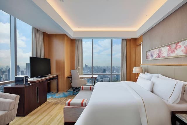 Club Room, 1 King Bed