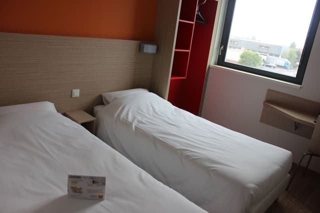 Classic Twin Room