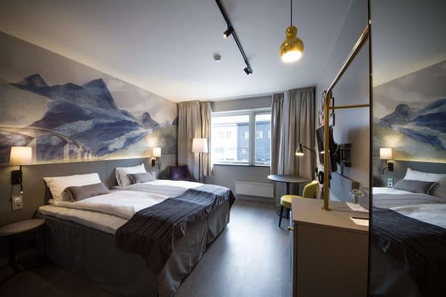 Standard Twin Room