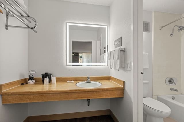 Standard Room, 2 Queen Beds