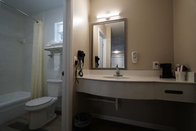 2 QUEEN BEDS GROUND FLOOR