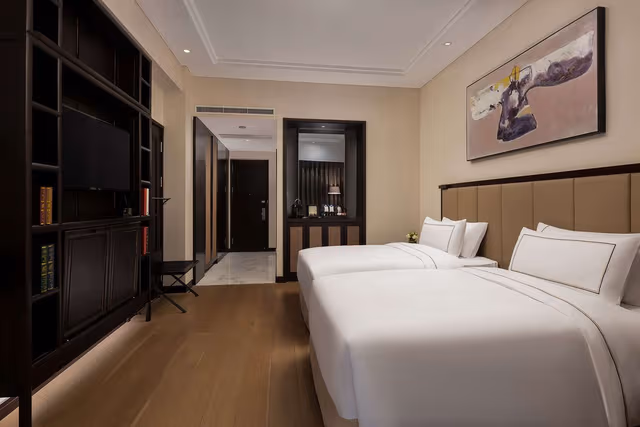 TWIN DELUXE ROOM GARDEN VIEW