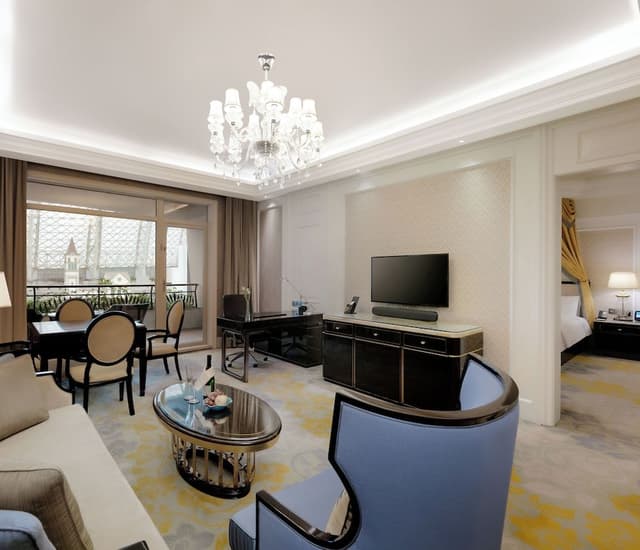 Suite, 1 Bedroom (High Floor)