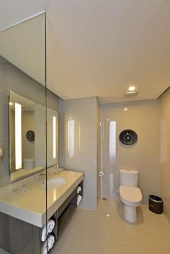 Deluxe Room Twin