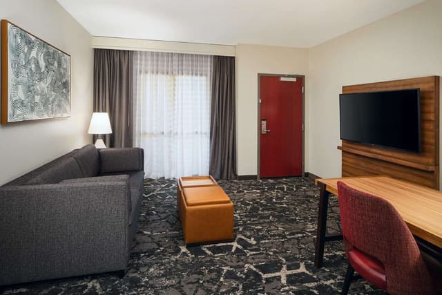 2 ROOM PREMIUM WELLNESS SUITES - 1 KING BED