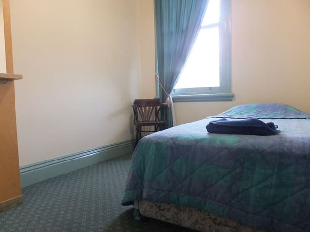Traditional Single Room, Shared Bathroom