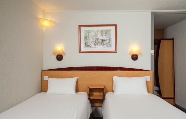 Standard Room, 2 Twin Beds