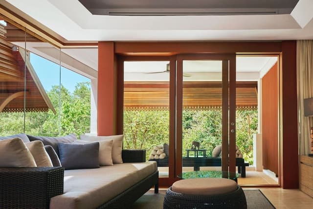 Suite, 1 Bedroom, Garden View (Balcony)