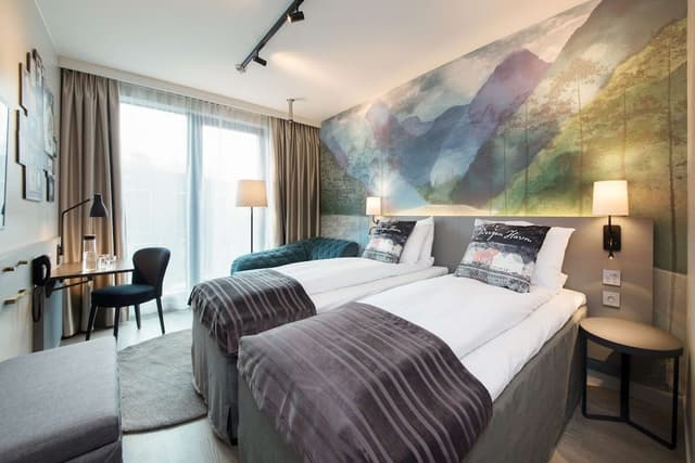 Standard Twin Room