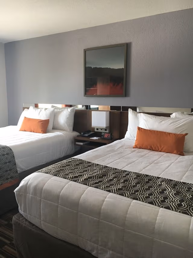 Room, 2 Queen Beds, Non Smoking